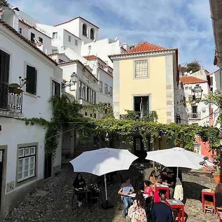 Lägenhet Alfama 52 Unique Apt With Pituresque Balcony